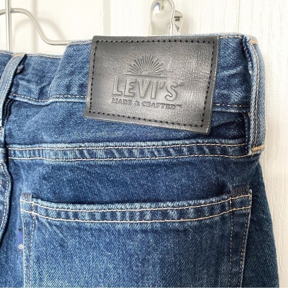 Levi's MADE & CRAFTED THE CRUSH TAPER MEDIUM WASH DENIM JEANS - 24 - Picture 3 of 9